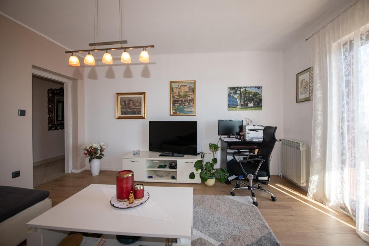 Apartman Elvis Lovran Eksteriør bilde
